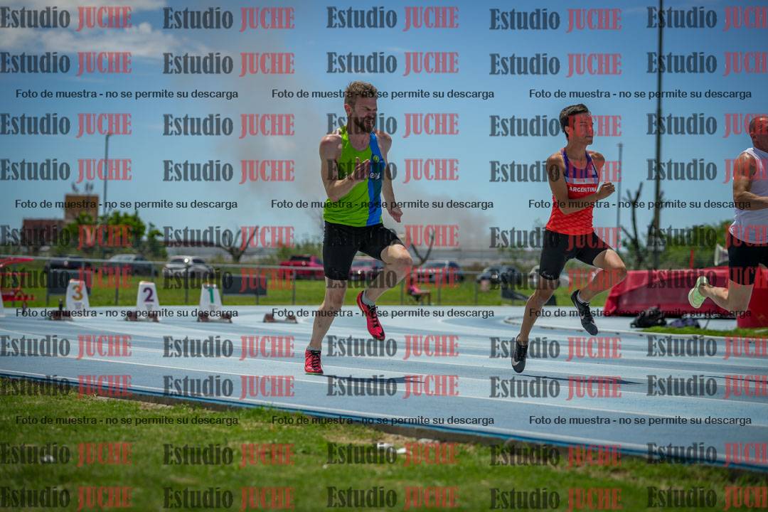 Fotos de los 100 m llanos de varones