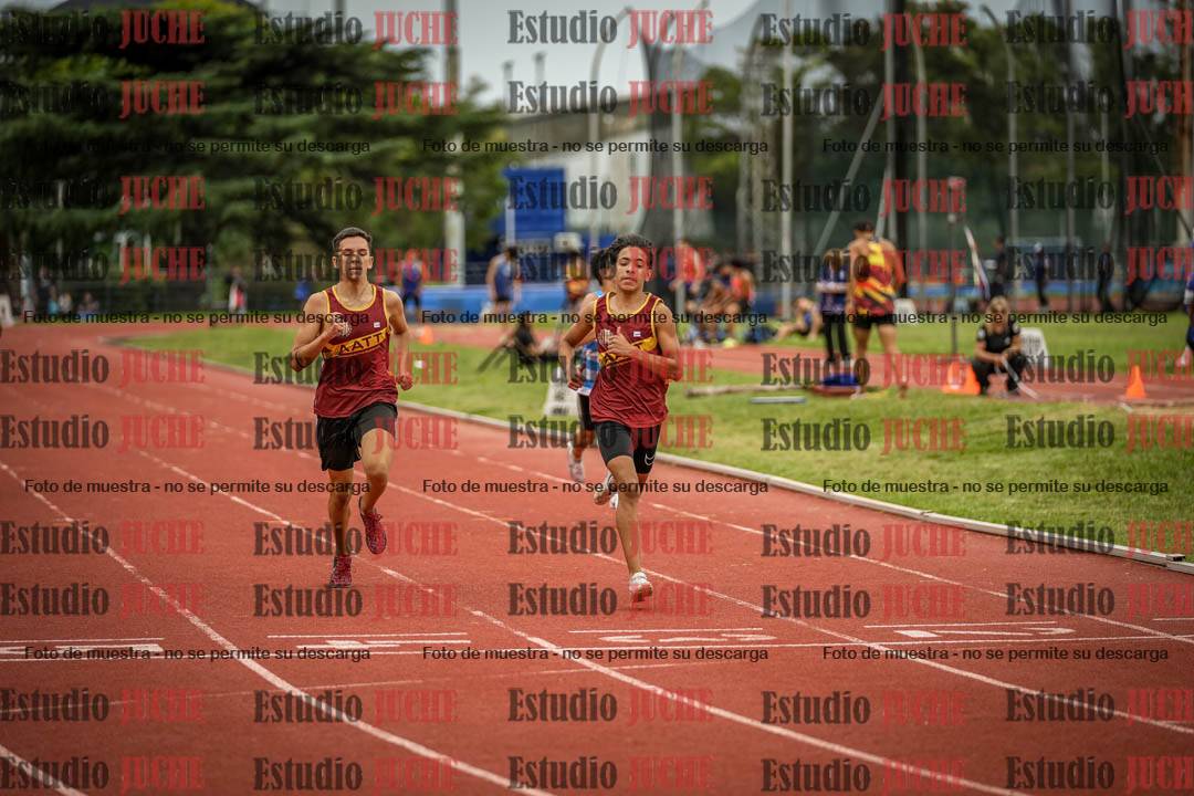 Fotos de los 400 m llanos de varones