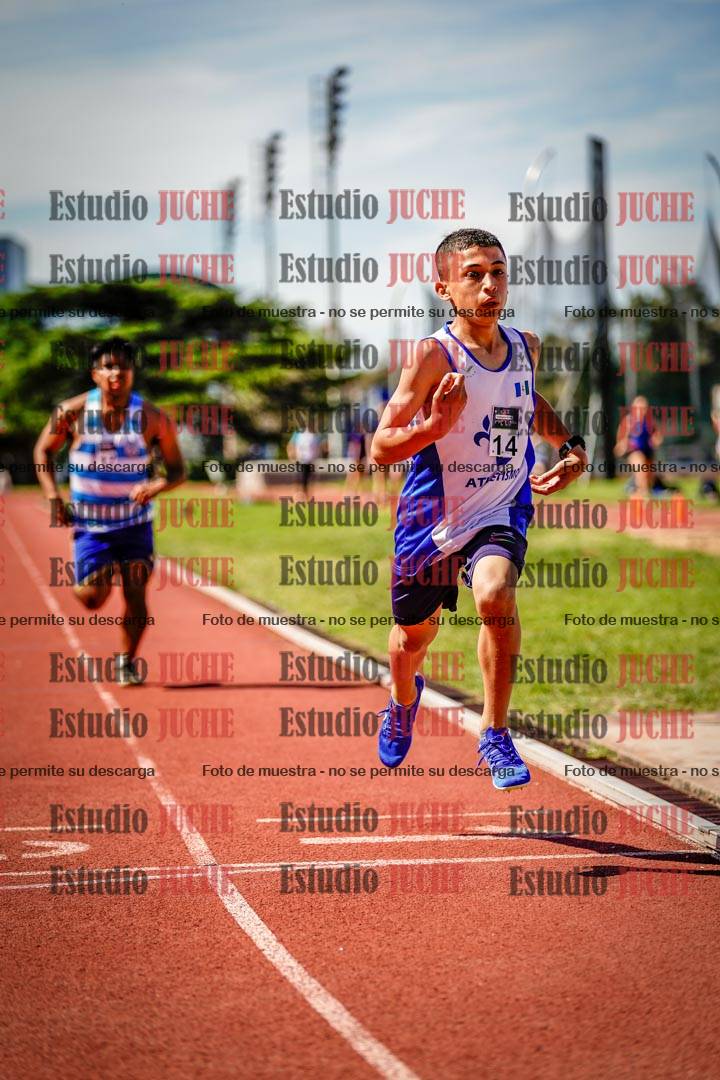 Fotos de los 800 m llanos de varones