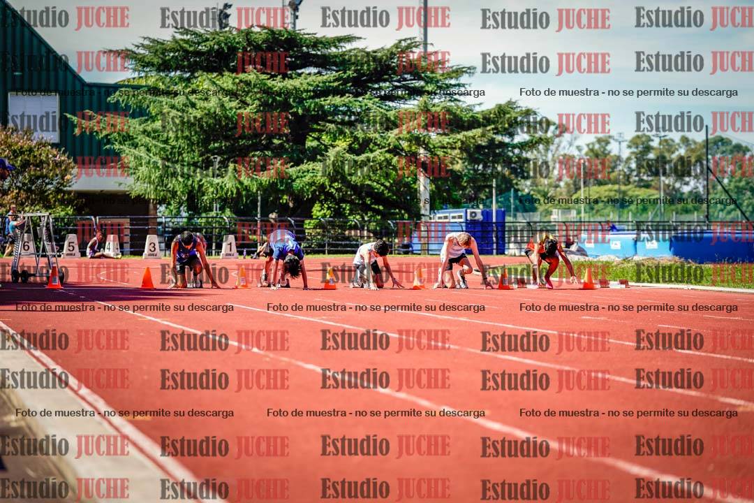 Fotos de los 80 m de varones