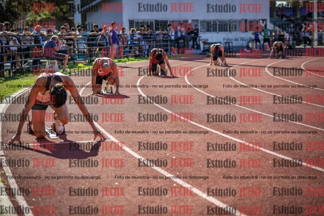 Fotos de los 400 m llanos de varones