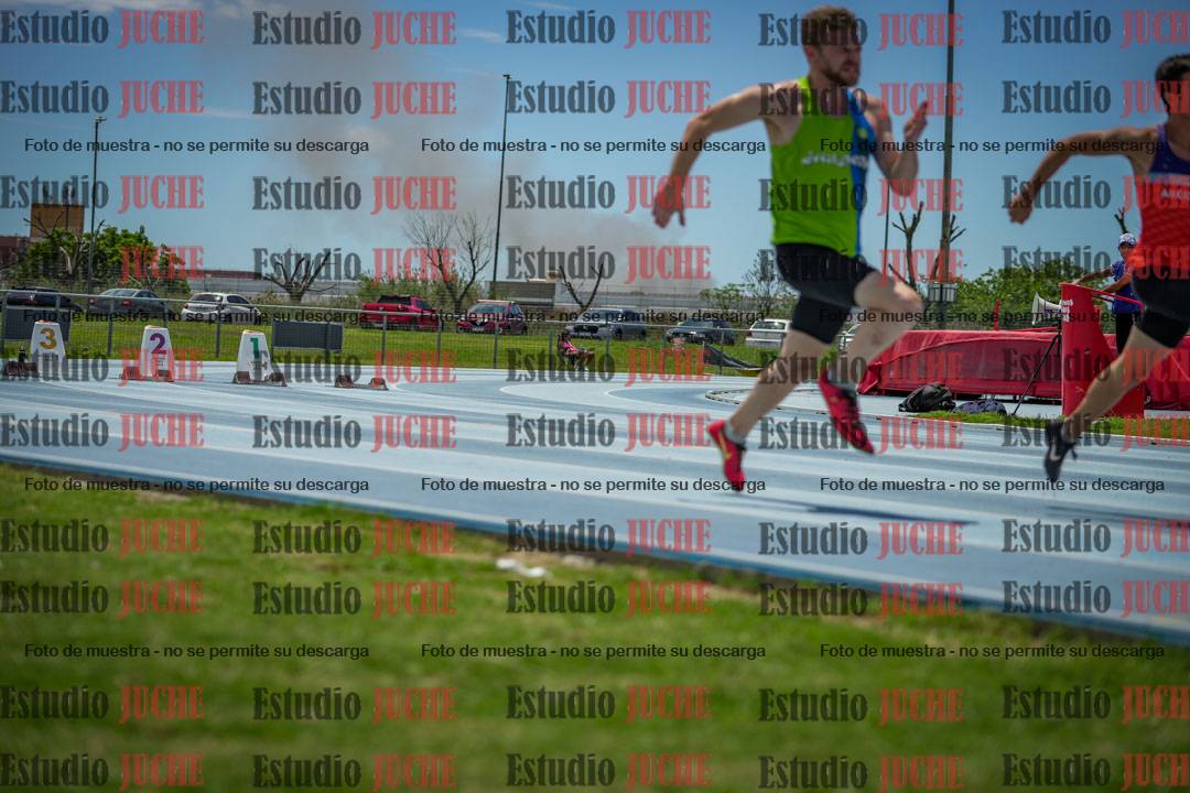 Fotos de los 100 m llanos de varones