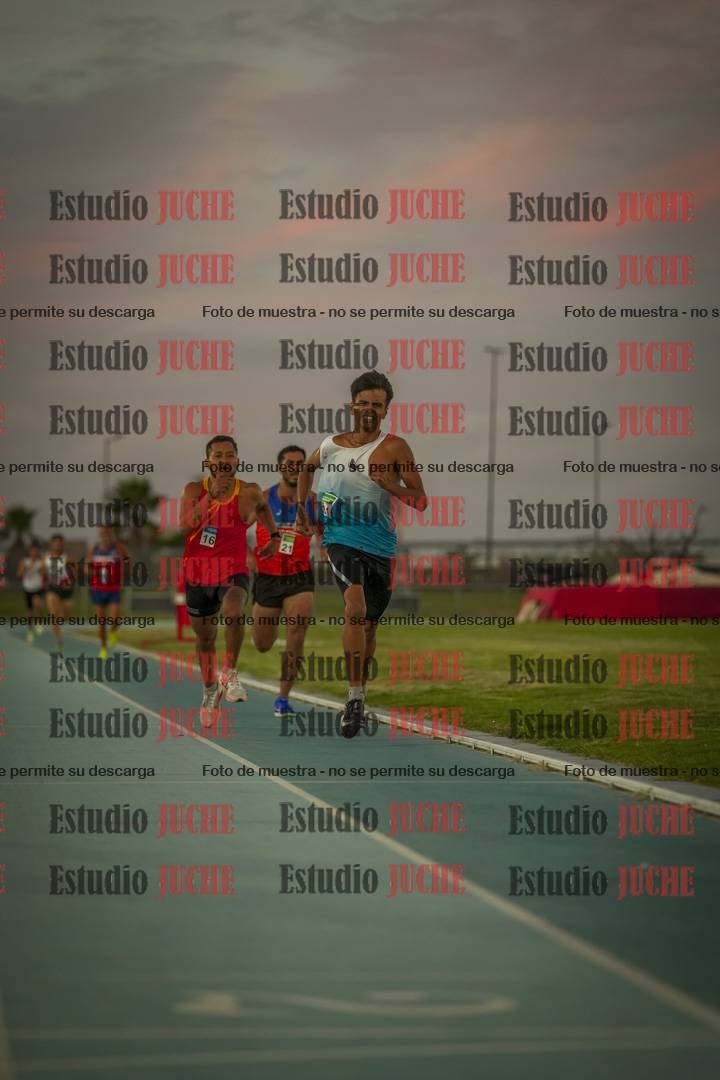 Fotos de los 3000 m llanos de varones