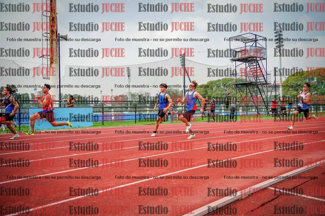 Fotos de los 200 m llanos de varones