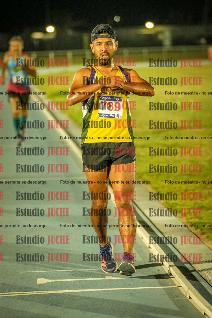Fotos de los 3000 m llanos de varones