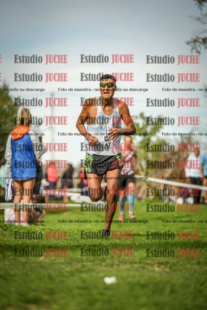 Fotos de la llegada del cross de 8000 m