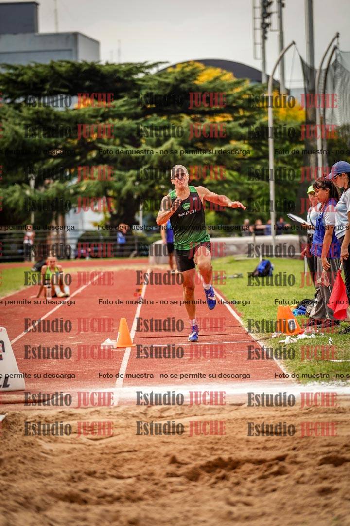 Fotos del salto triple de mujeres y varones