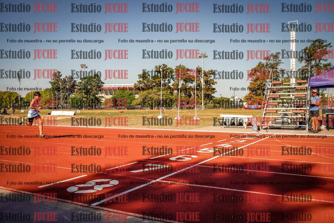Fotos de los 400 m llanos de varones