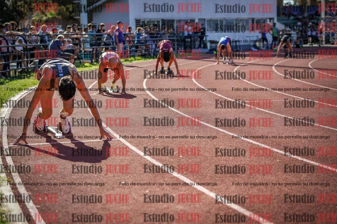 Fotos de los 400 m llanos de varones