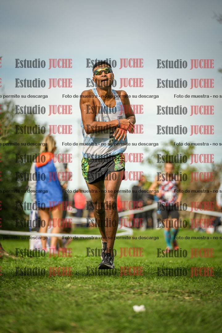 Fotos de la llegada del cross de 8000 m