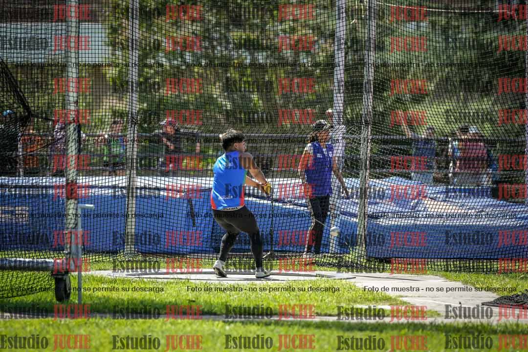 Fotos del lanzamiento de martillo de varones