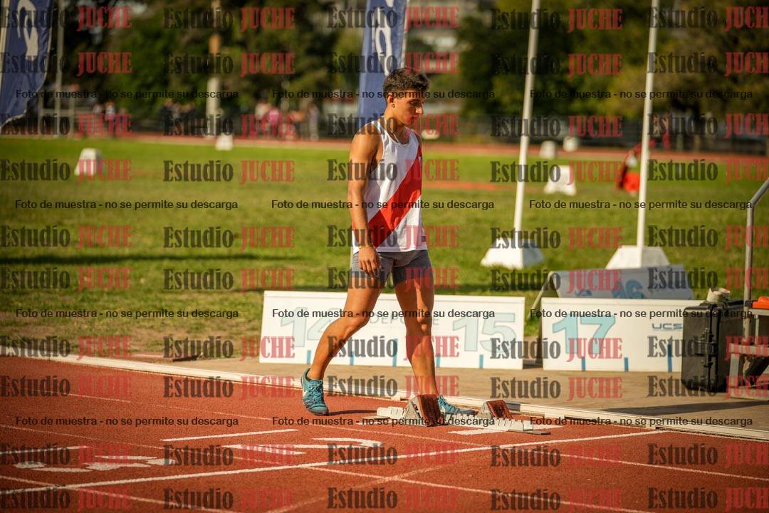 Fotos de los 400 m llanos de varones
