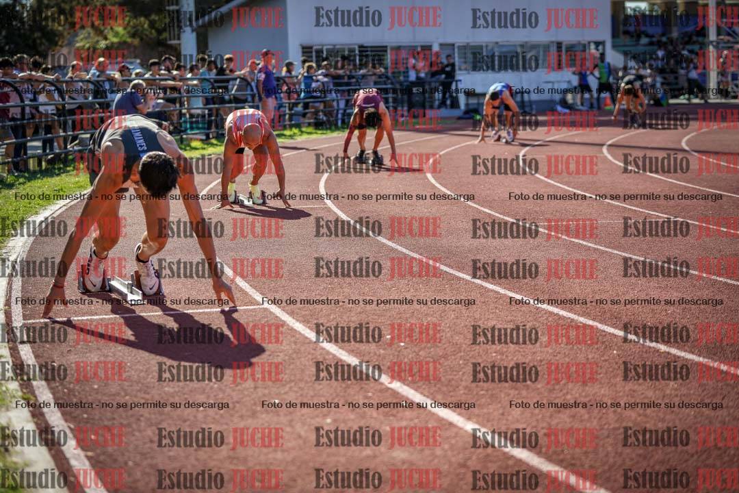 Fotos de los 400 m llanos de varones