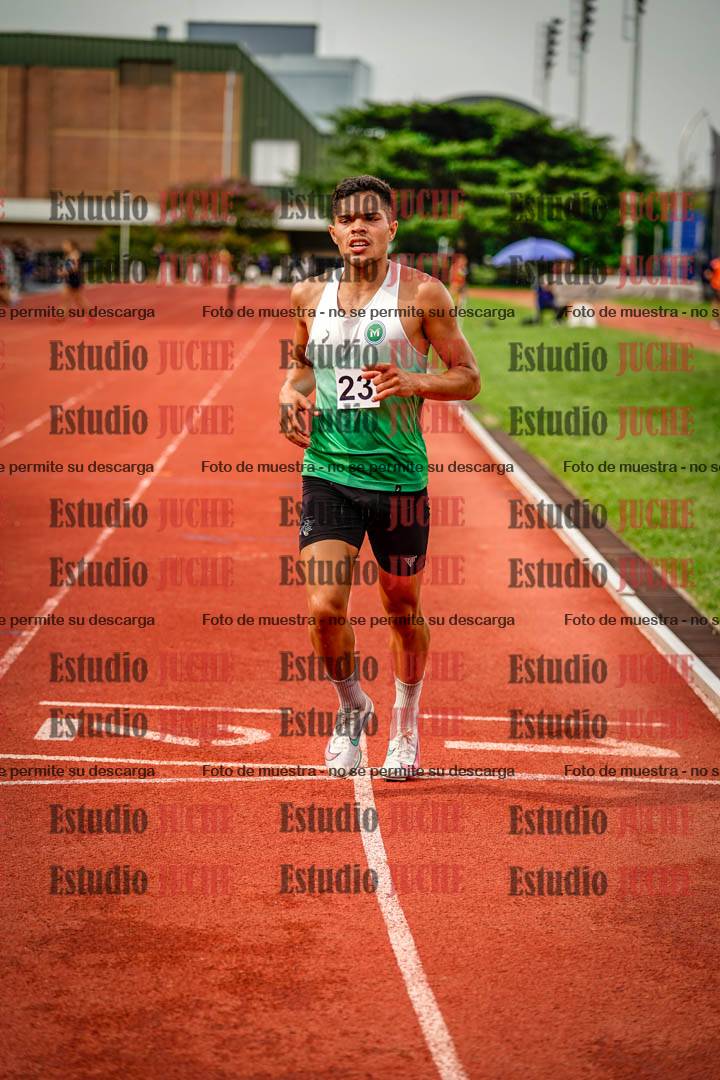 Fotos de los 3000 m con obstáculos de varones