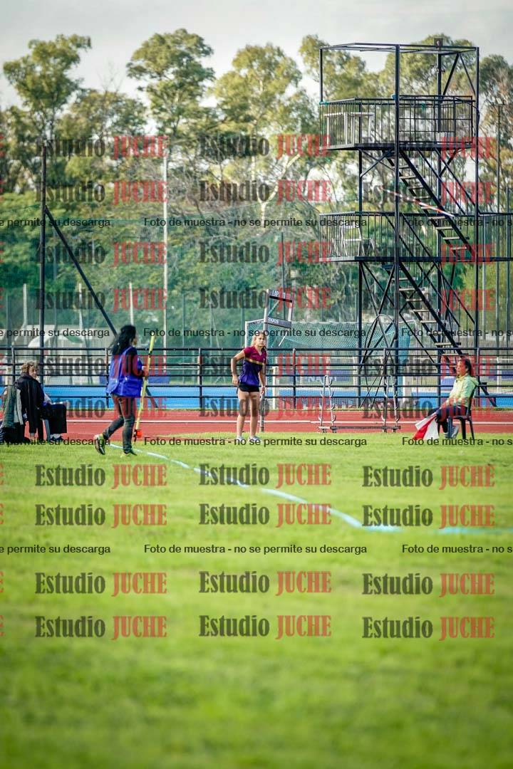 Fotos del lanzamiento de jabalina de mujeres y varones - U14