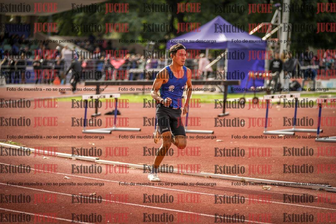 Fotos de los 400 m llanos de varones