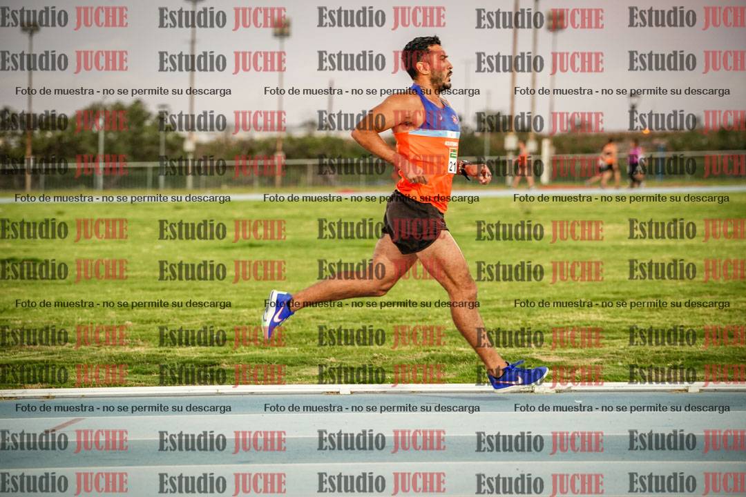 Fotos de los 3000 m llanos de varones