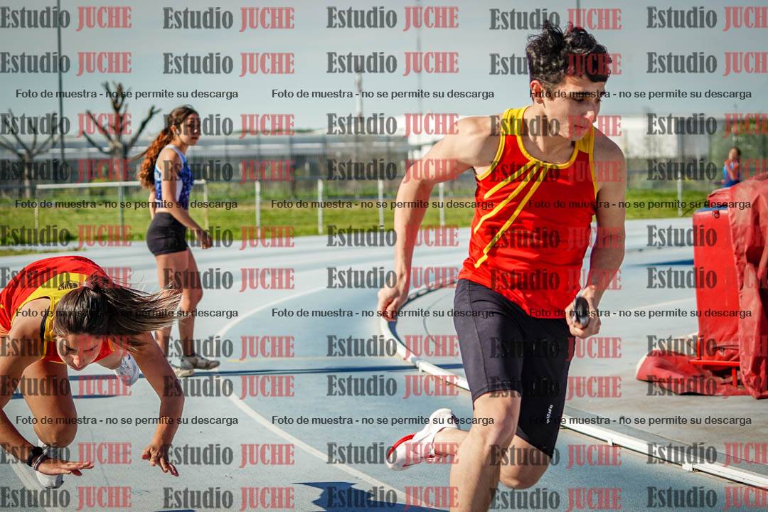 Fotos de las postas 8x300 m mixtas