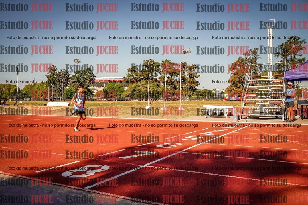 Fotos de los 400 m llanos de varones
