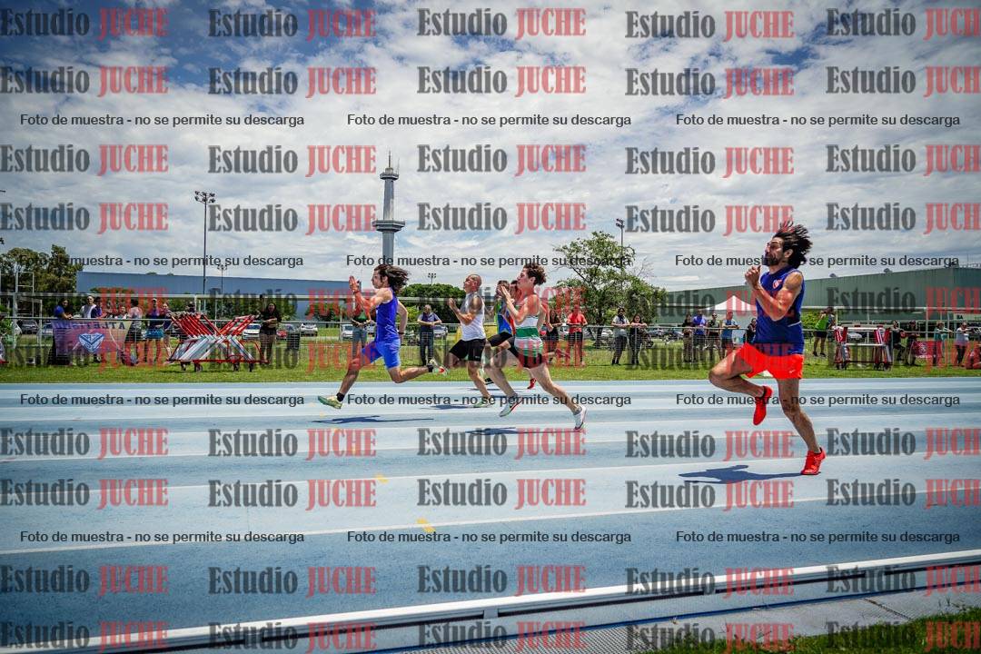 Fotos de los 100 m llanos de varones