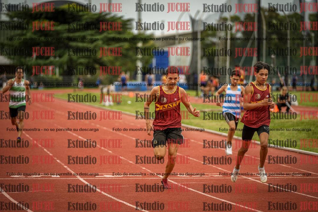 Fotos de los 400 m llanos de varones