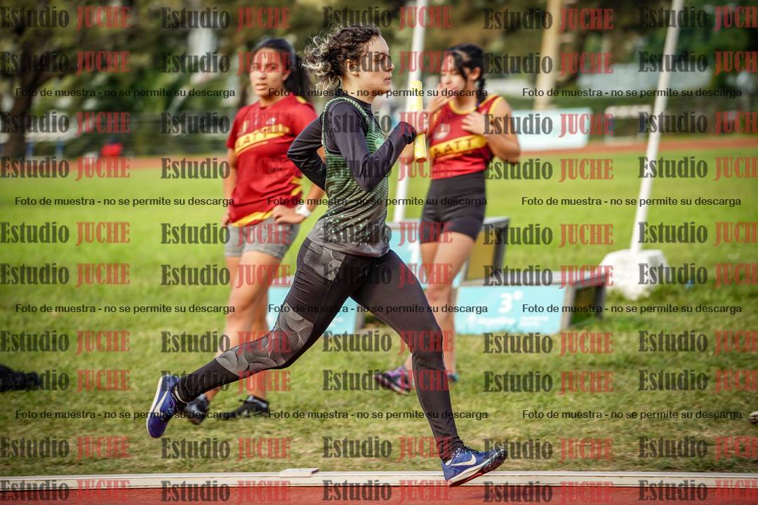 Fotos de las postas 4x400 m llanos de mujeres