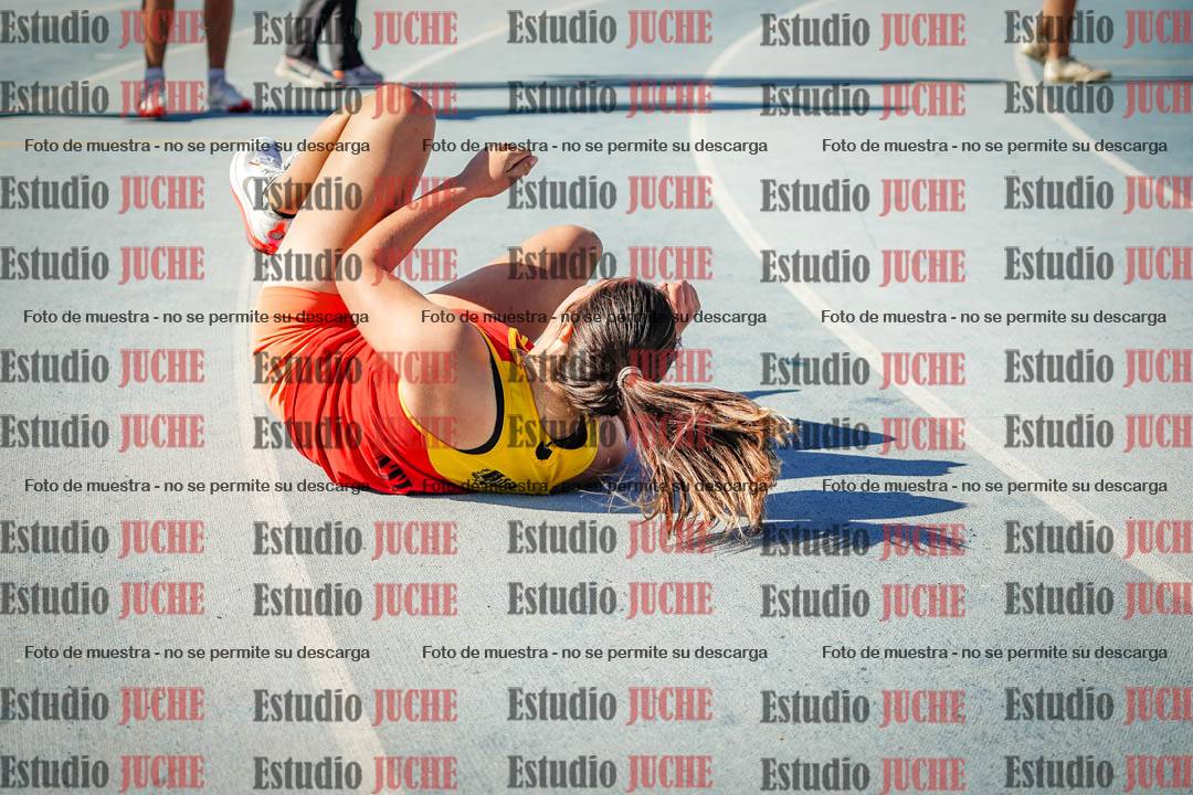 Fotos de las postas 8x300 m mixtas