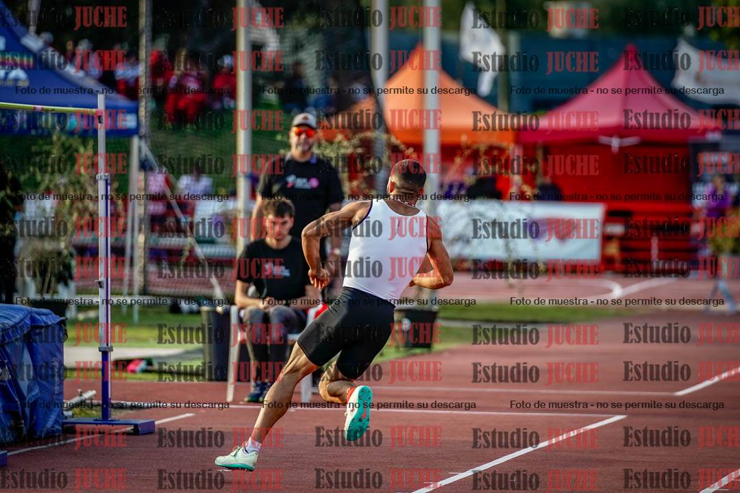 Fotos del salto en alto de varones - deca 4