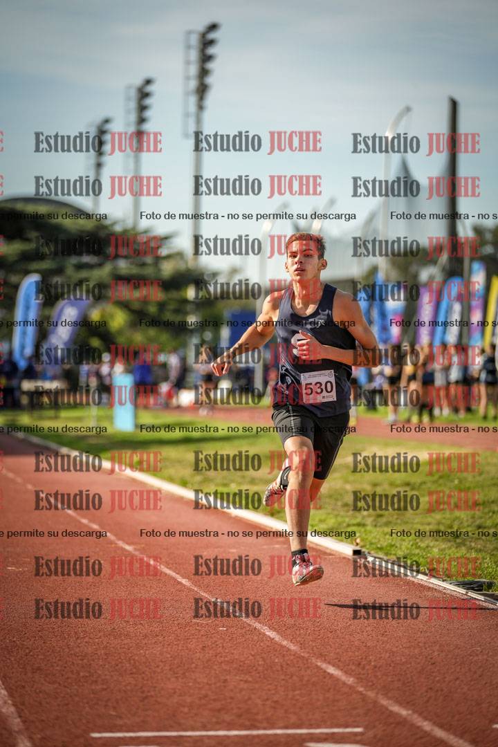 Fotos de los 1500 m de varones - decatlón 10