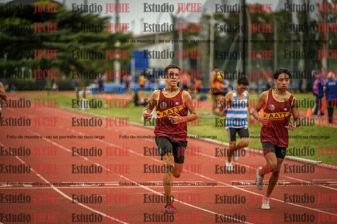 Fotos de los 400 m llanos de varones