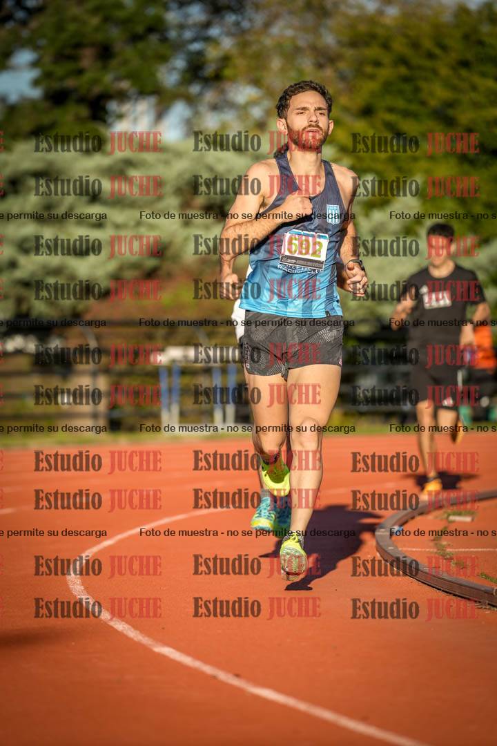 Fotos de los 3000 m llanos de varones