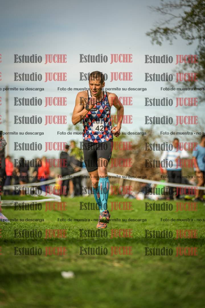 Fotos de la llegada del cross de 8000 m