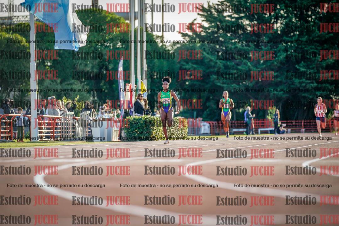 Fotos de los relevos 4x100 m de mujeres