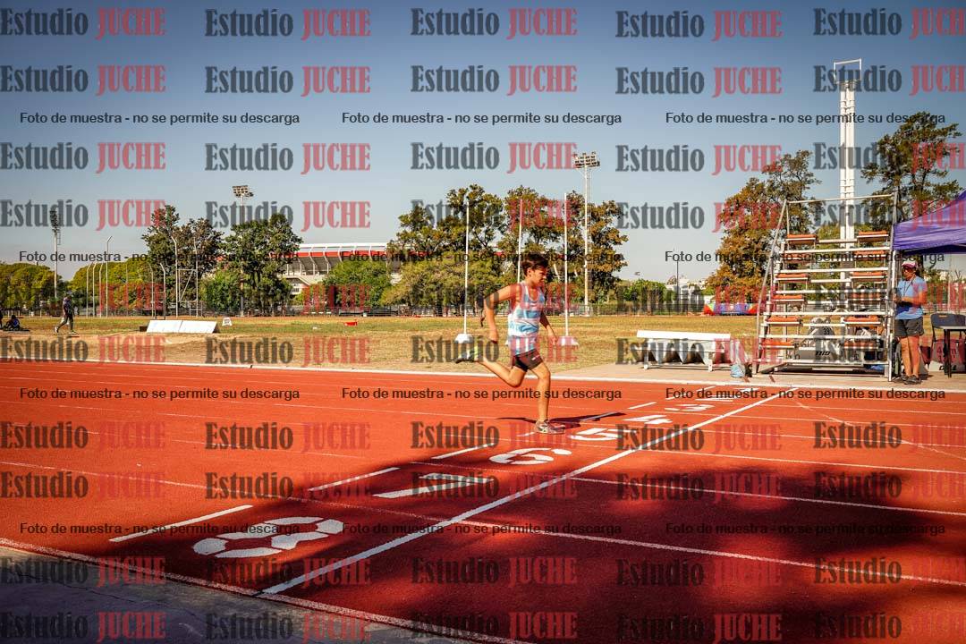 Fotos de los 400 m llanos de varones