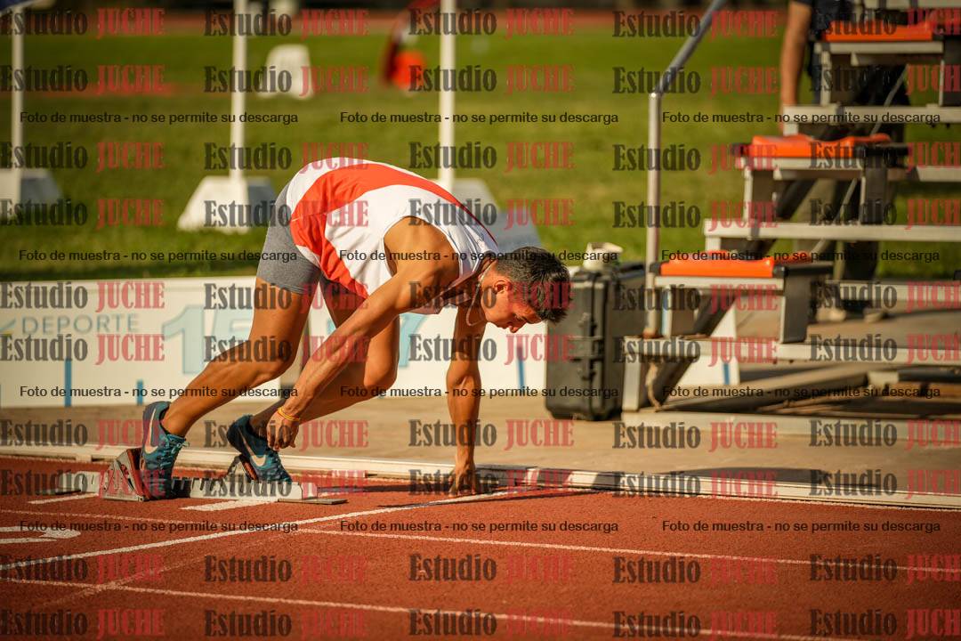 Fotos de los 400 m llanos de varones