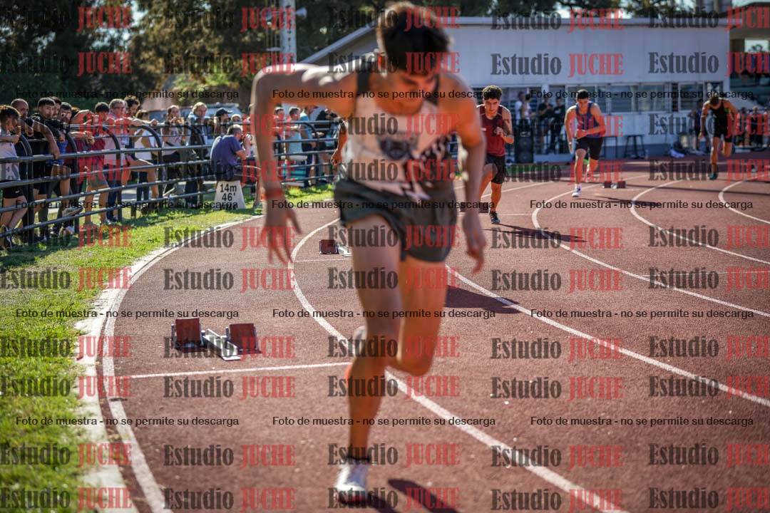 Fotos de los 400 m llanos de varones