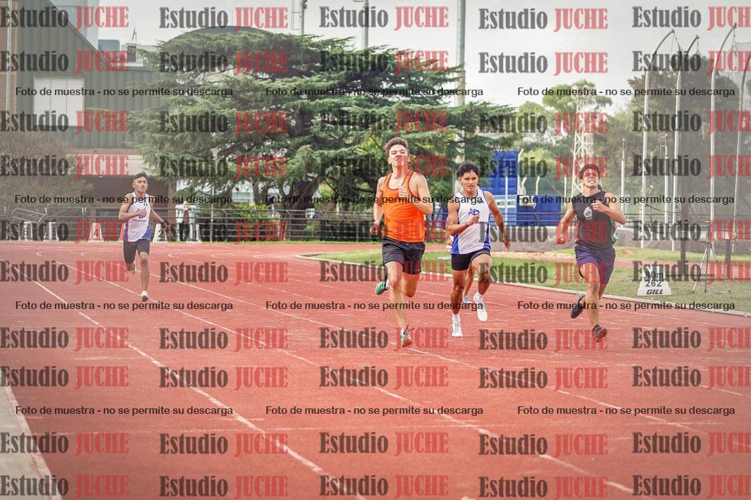 Fotos de los 400 m llanos de varones