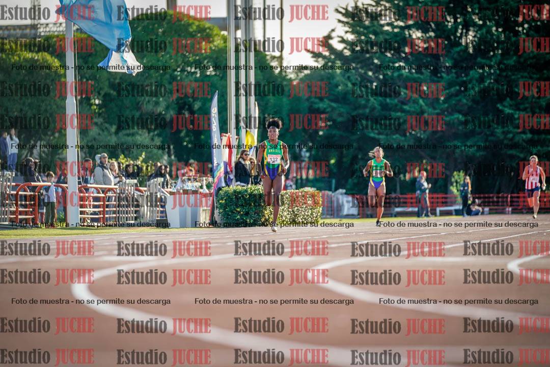 Fotos de los relevos 4x100 m de mujeres