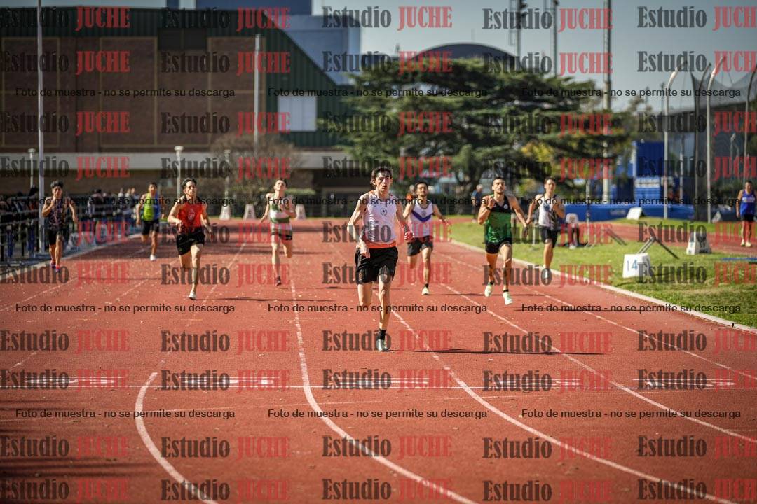 Fotos de los 400 m llanos de varones