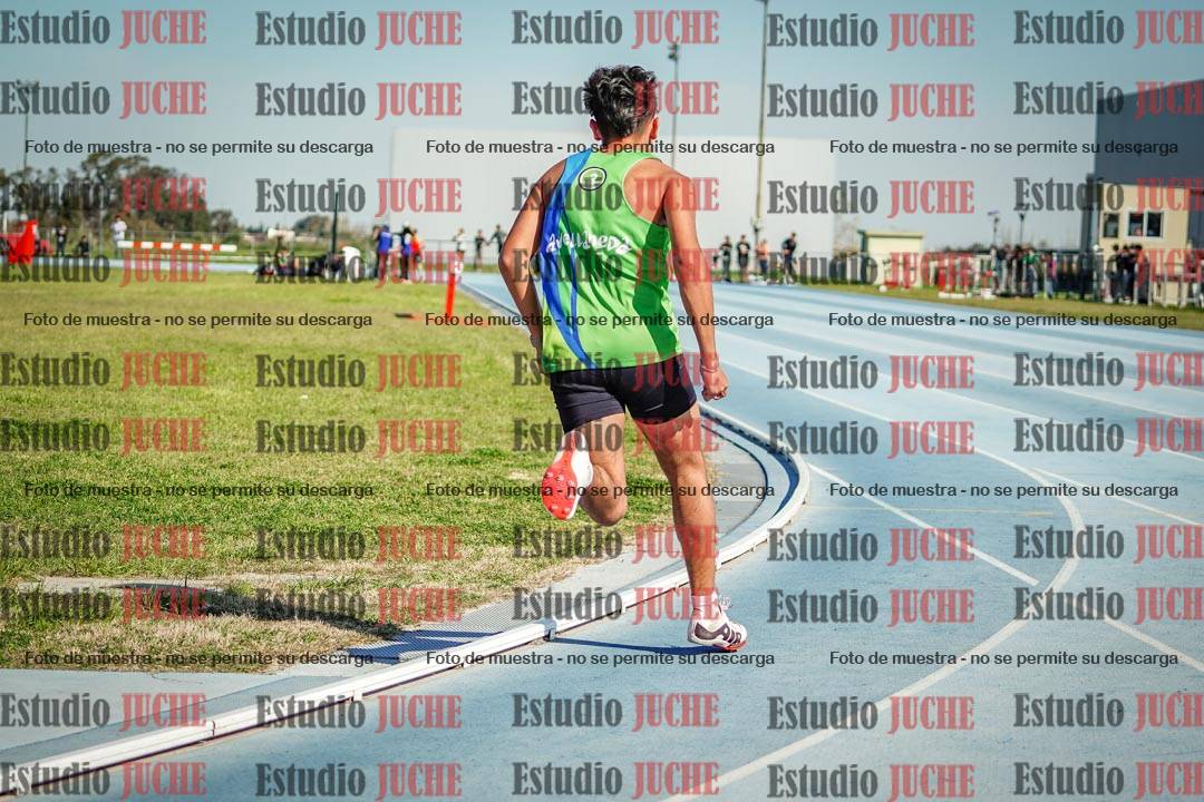 Fotos de las postas 8x300 m mixtas
