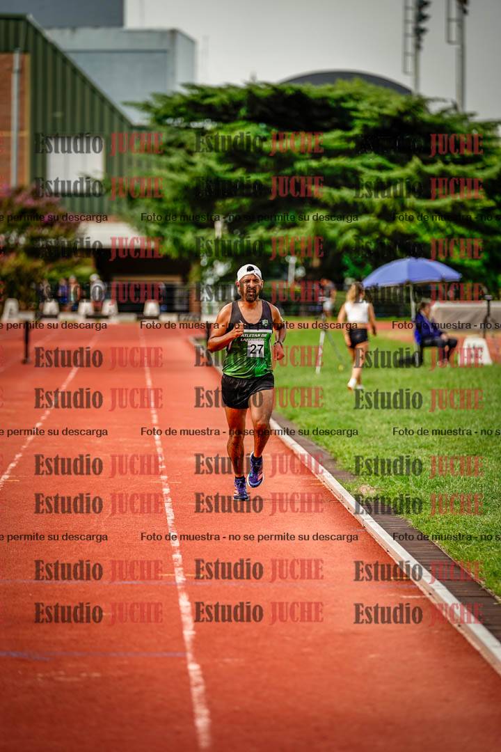 Fotos de los 3000 m con obstáculos de varones