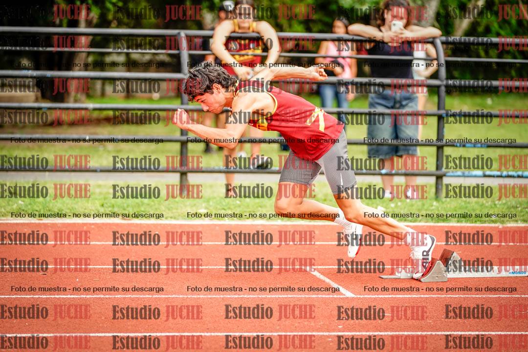 Fotos de los 400 m con vallas de varones