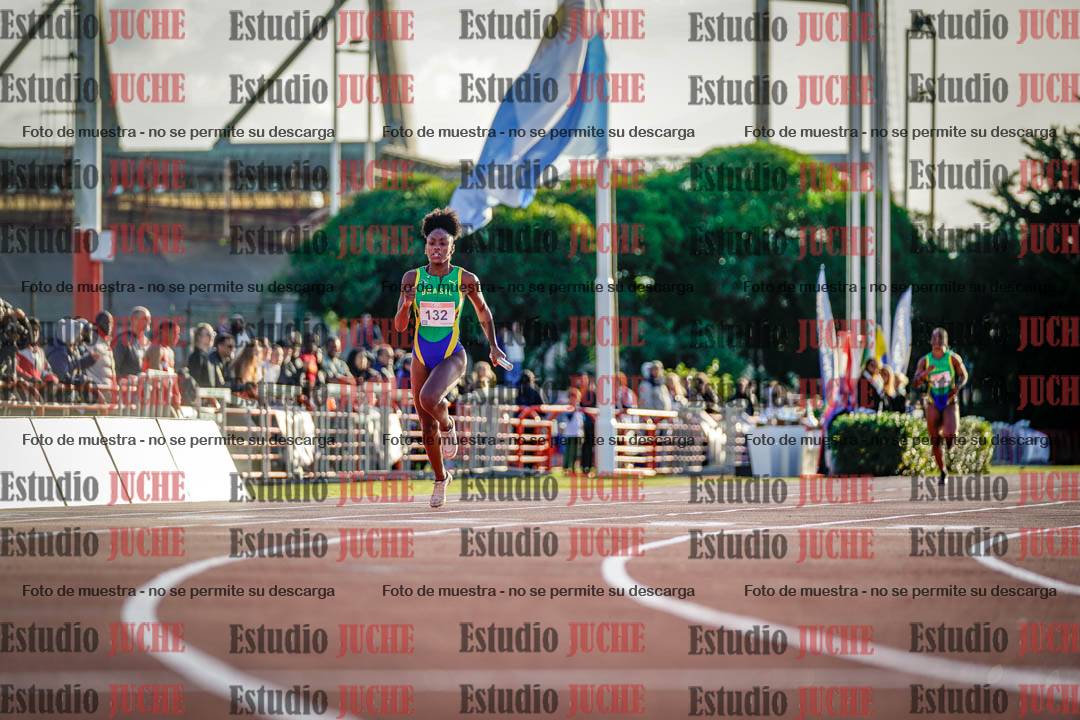 Fotos de los relevos 4x100 m de mujeres