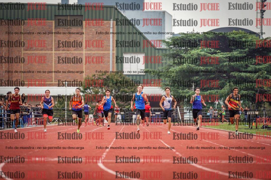 Fotos de los 200 m llanos de varones