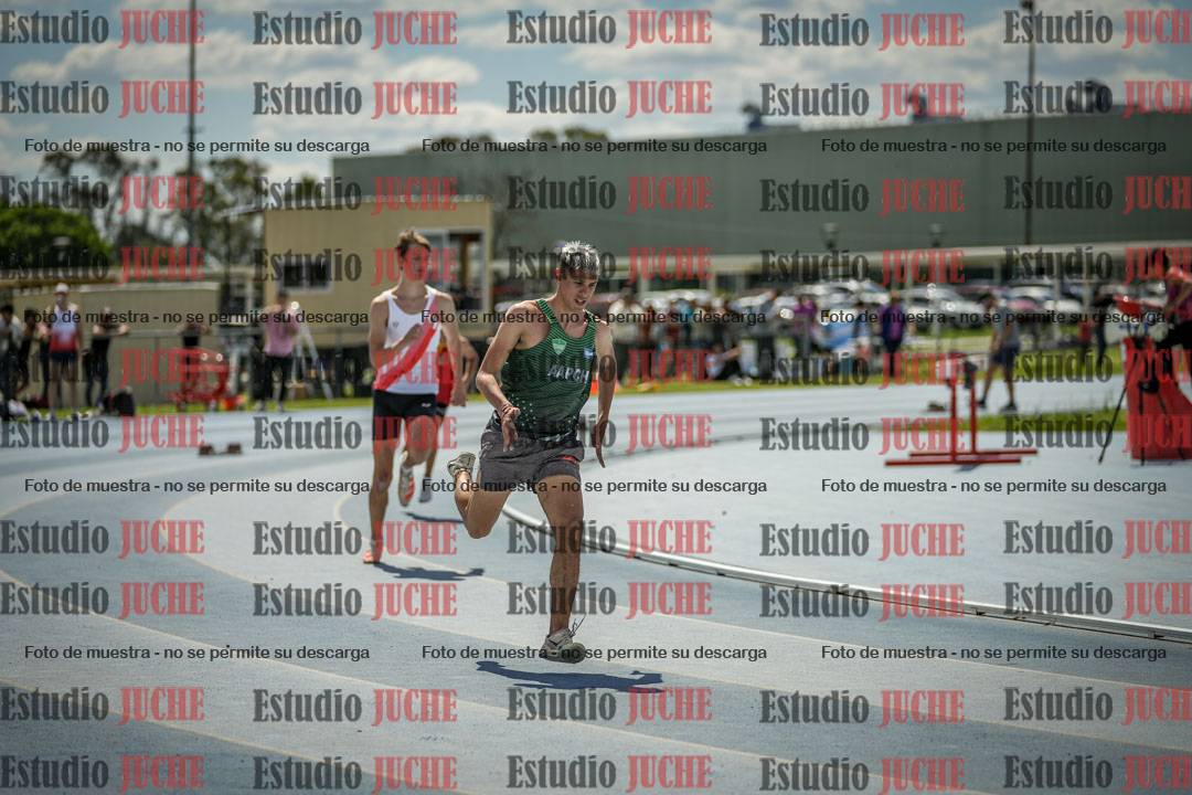 Fotos de los 400 m llanos de varones