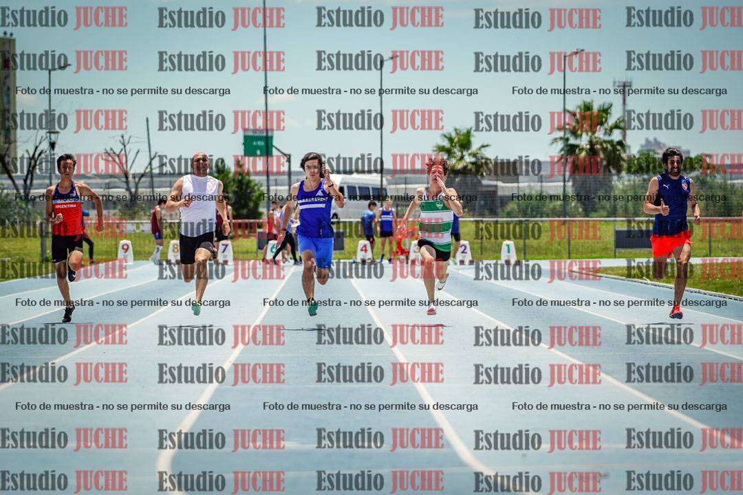 Fotos de los 100 m llanos de varones