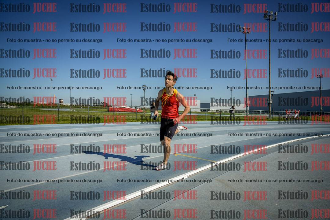 Fotos de las postas 8x300 m mixtas