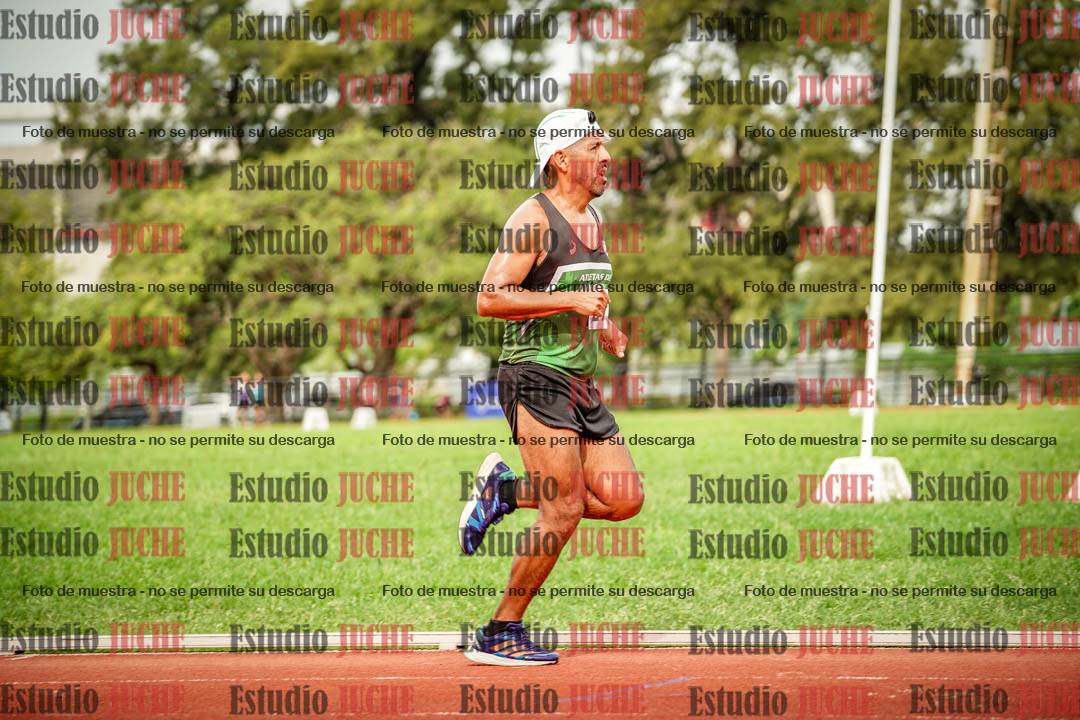 Fotos de los 3000 m con obstáculos de varones
