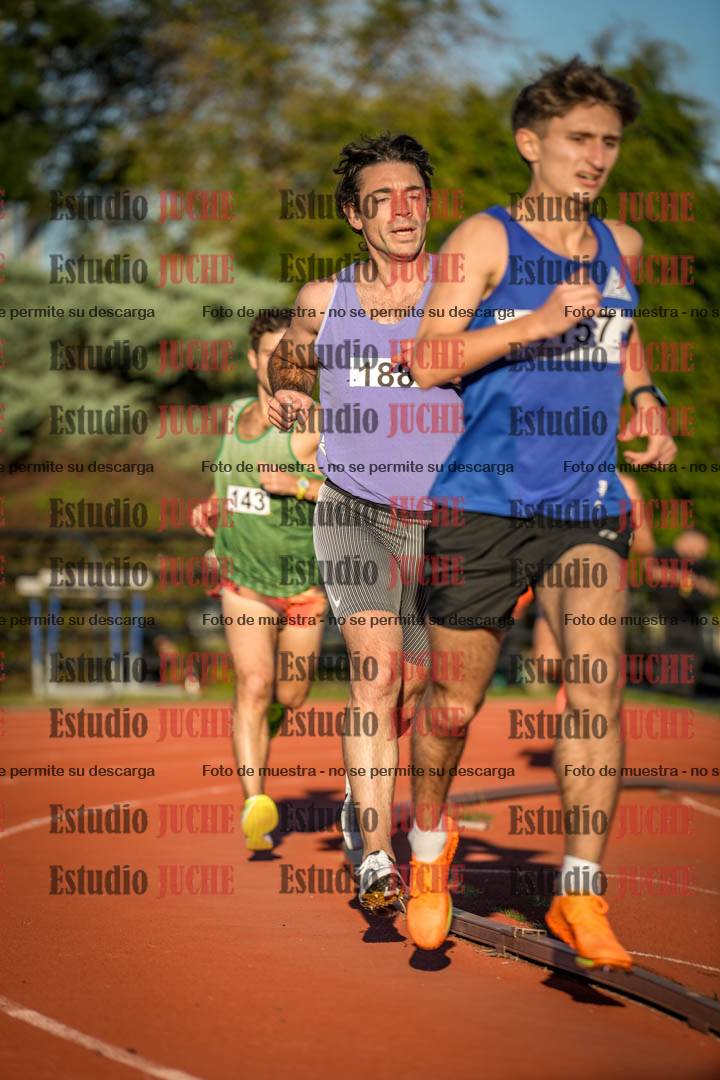 Fotos de los 3000 m llanos de varones