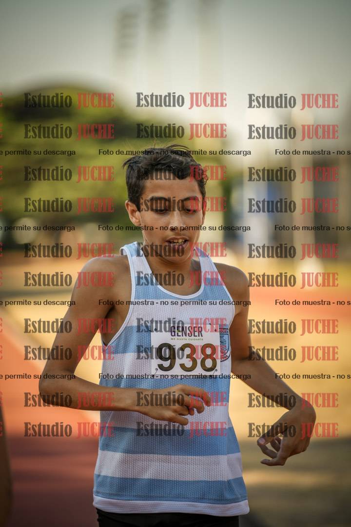 Fotos de los 800 m llanos de varones